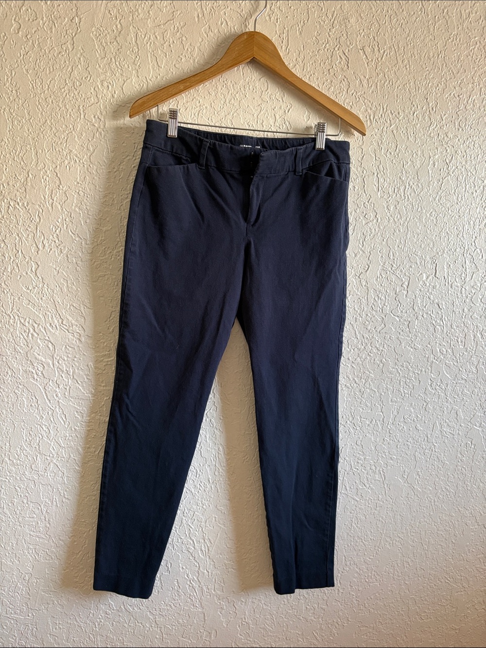 Old Navy Navy Cropped Ankle Pants